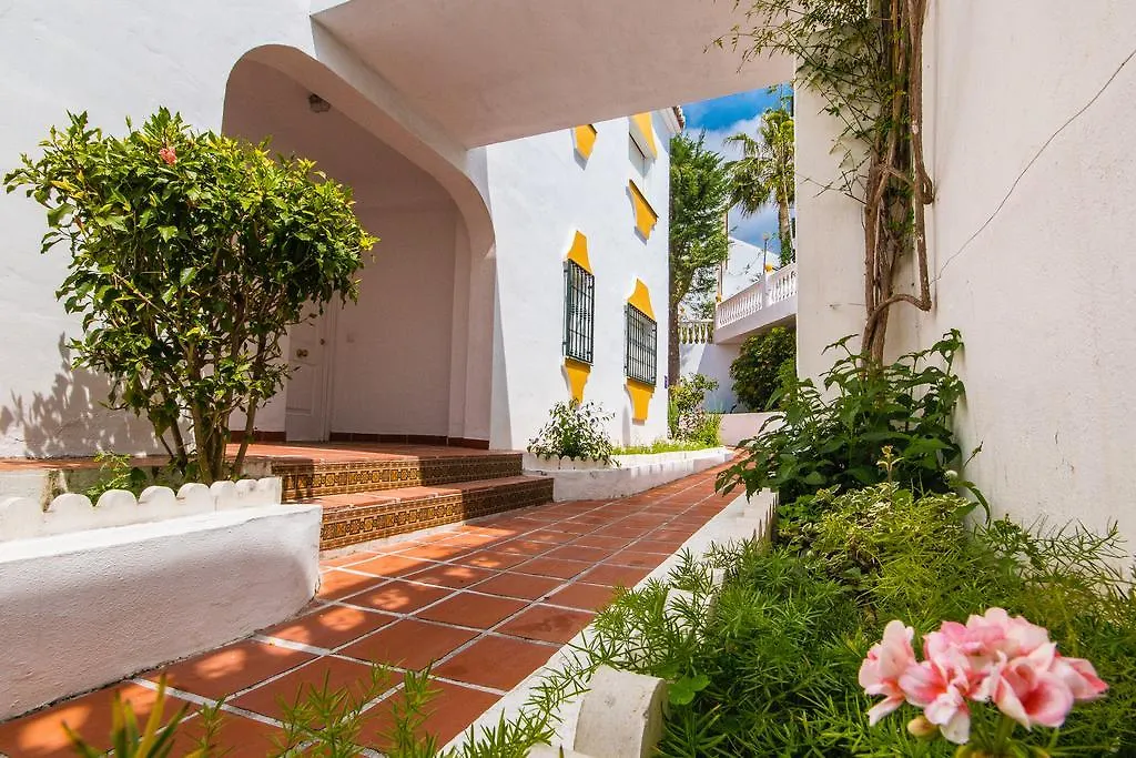 Apartamentos Las Rosas De Capistrano Nerja