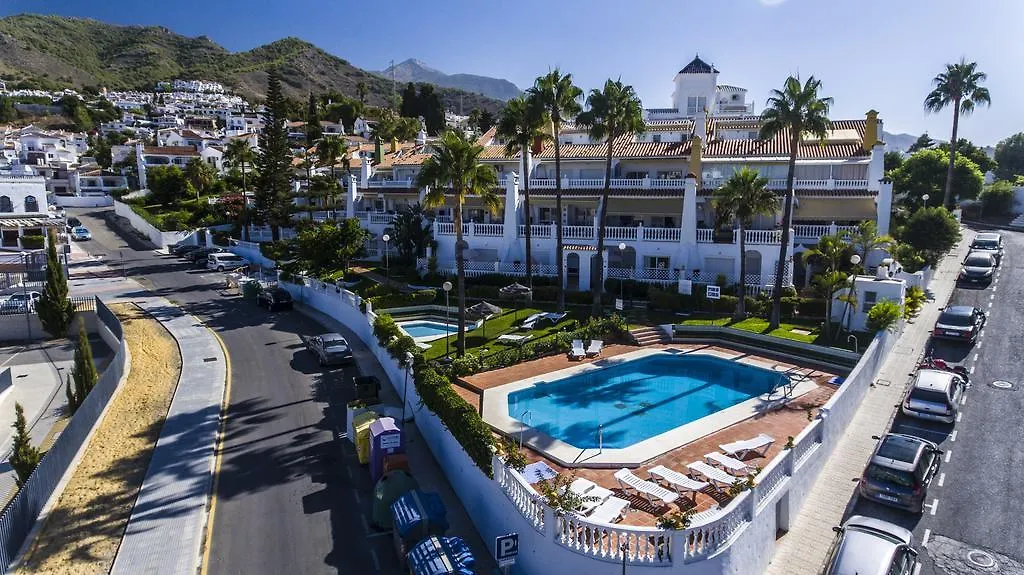 Apartamentos Las Rosas De Capistrano Nerja 0*,  Španělsko